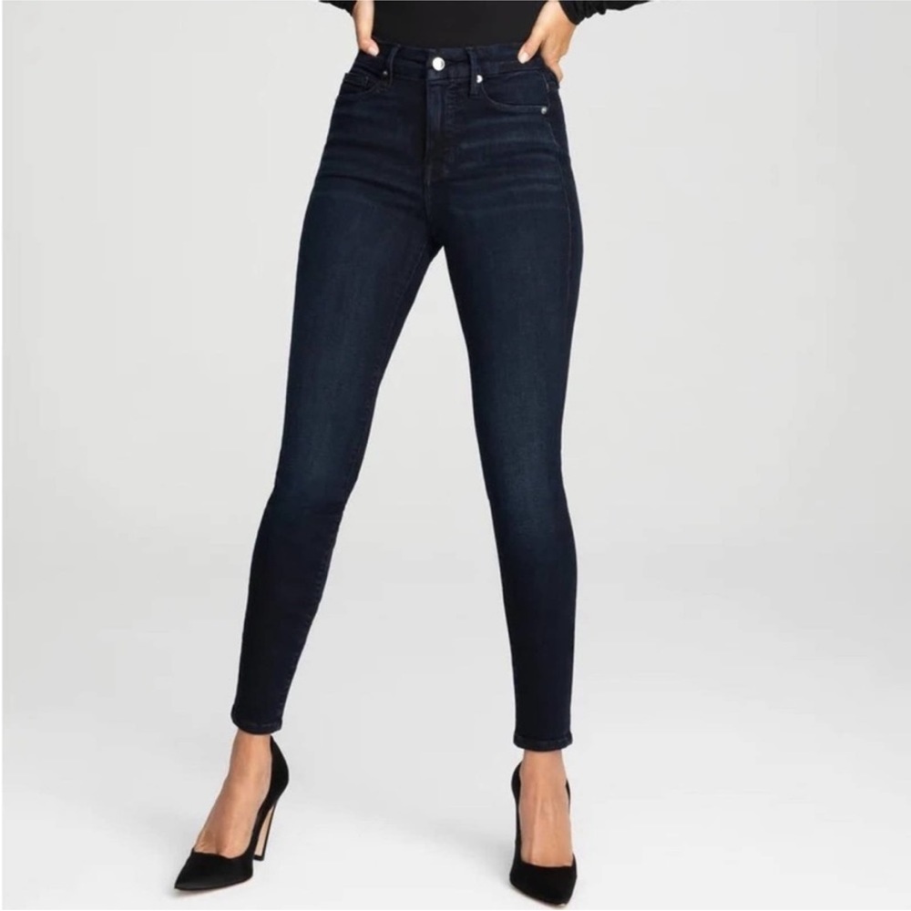 Good American GOOD LEGS SKINNY JEANS size 2/26 dark wash denim